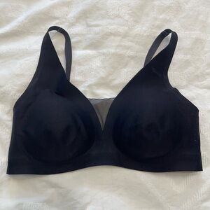 Seamless Black Bra
